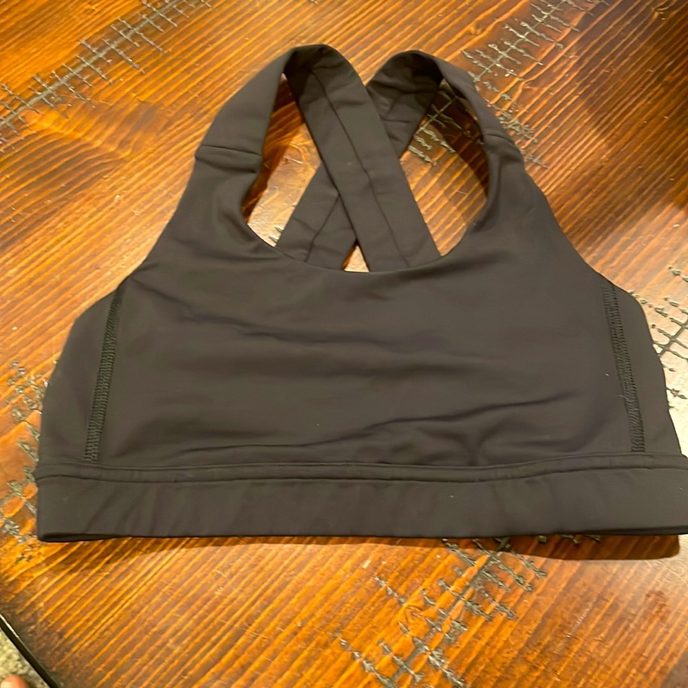 Lululemon sports bra
